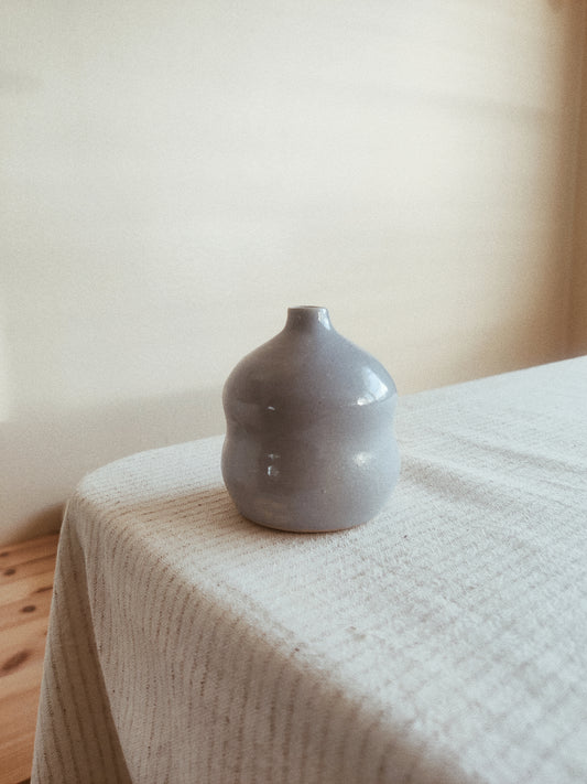 #89 Liten lavendelblå vas