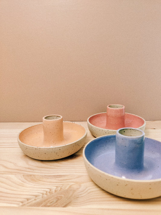 Ljusstakar i pastelltoner